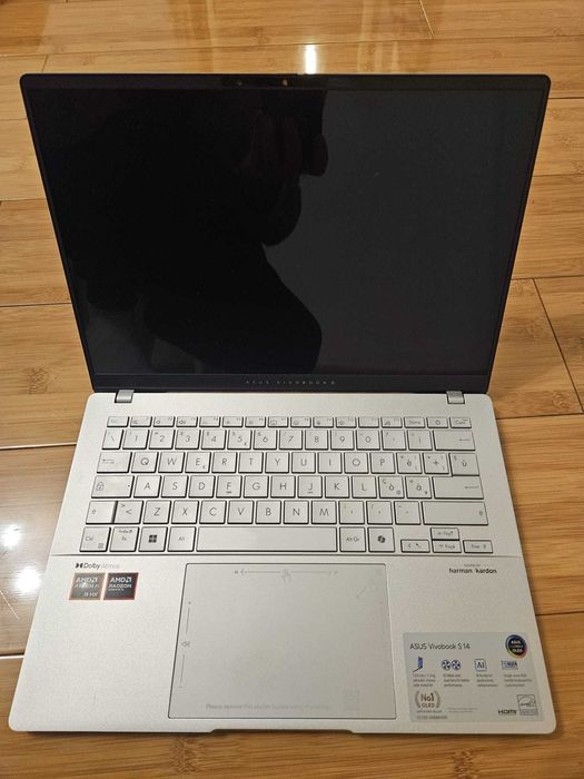 Laptop Asus Vivobook S14 OLED Lumina AMD Ryzen AI 9 HX 370