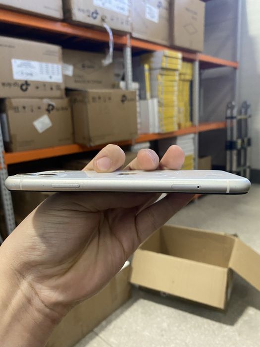 Iphone 11 продаю