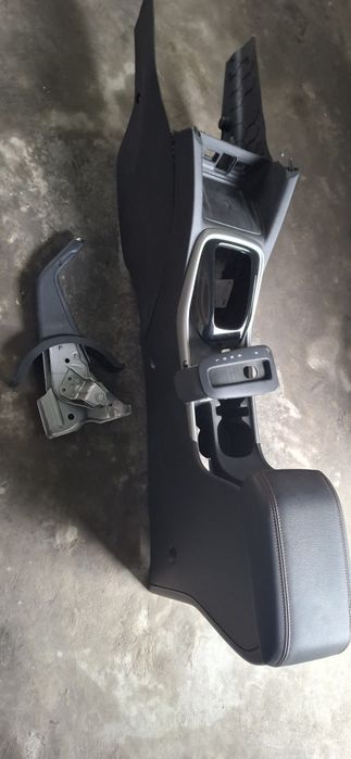 Продам Treacer 2 бар подлокодник.все что на фото болше ничего нет