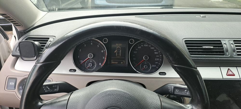 Vanzare autoturism vw passatt