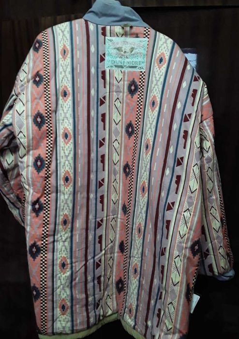 Продам зимнюю куртку