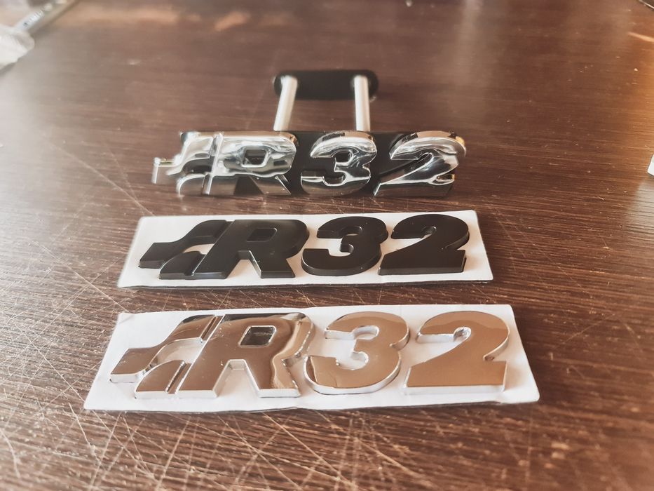 Емблема за Фолксваген R32