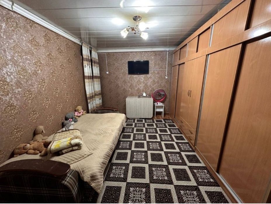 Продаётся Кадышева 2 комнатная 58 военный городок