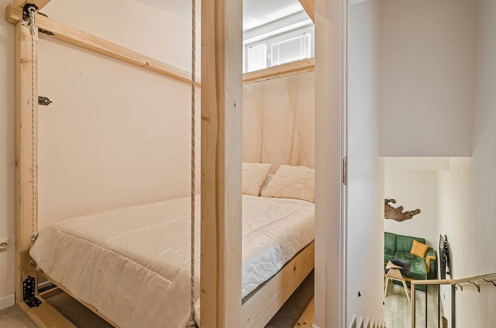 Дава се под наем Двустаен апартамент в Варна, Гръцка махала - 80 кв.м за 900 € - Снимка #9