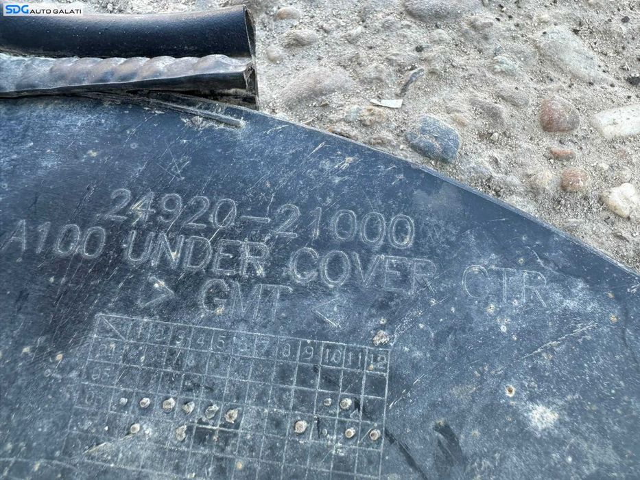 Scut Protectie Plastic Motor SsangYong Rodius 2.7 2004 - 2012 Cod 24920-21000 [X3332]