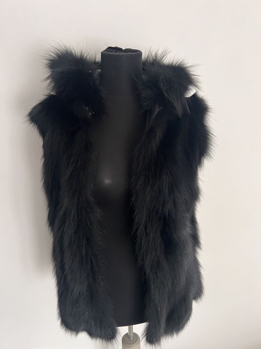 Къс елек с косъм