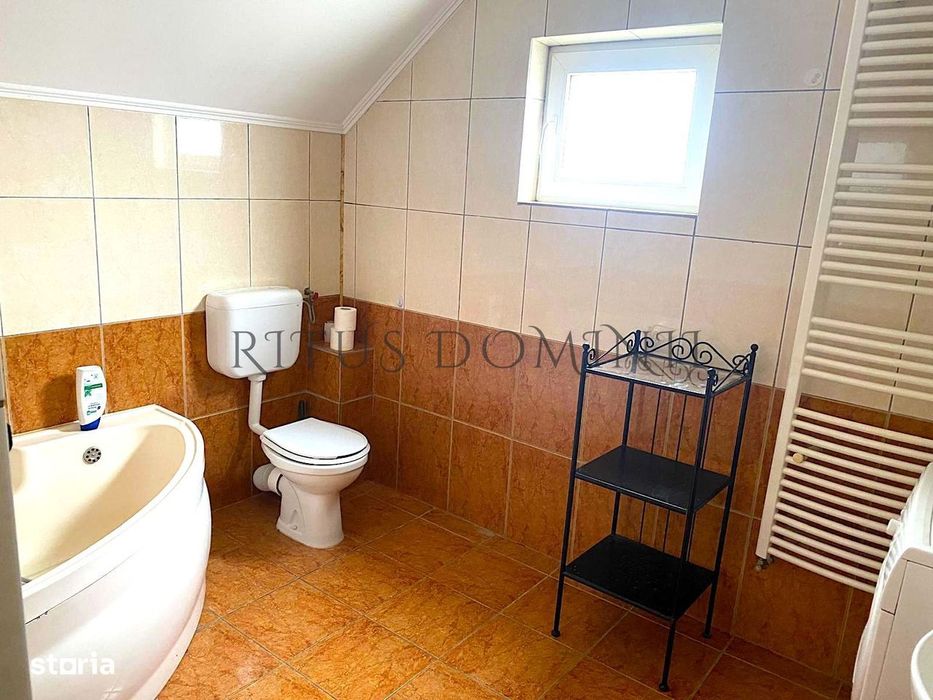 Vila Superba cu 6 Camere, Oncea, 200mp