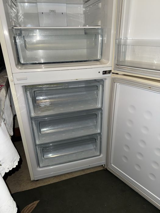 Продается холодильник