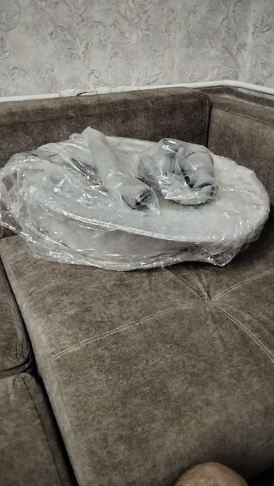 Продам новую врезную мойку.
