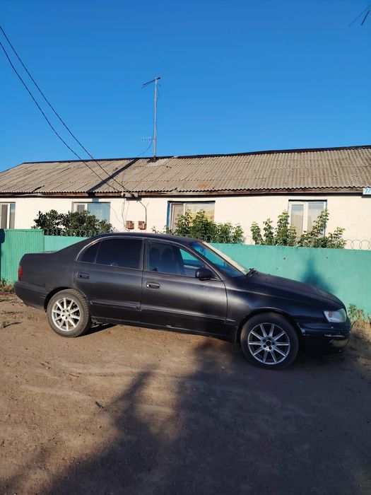 Продам машину тайота каролла
