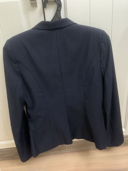 Продам костюм школьный для девочек