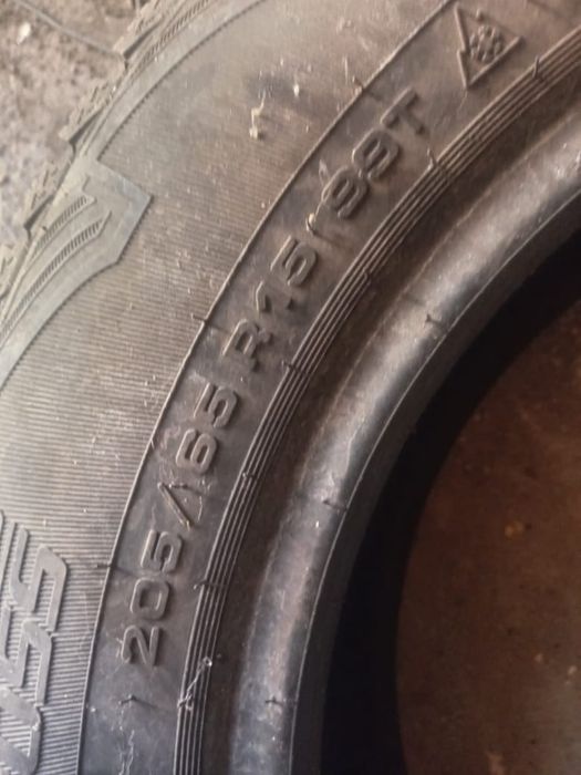 Продам два зимних колес