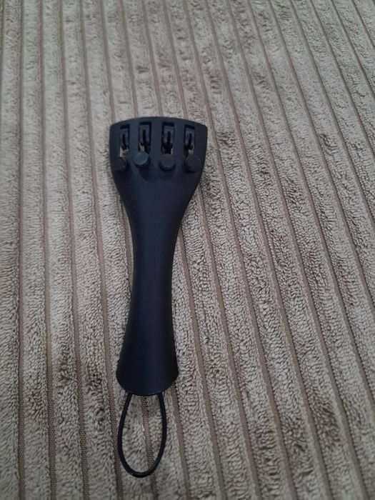 Продам подгрифник для скрипки