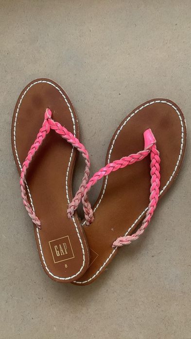 Кожени чехли GAP Номер 39