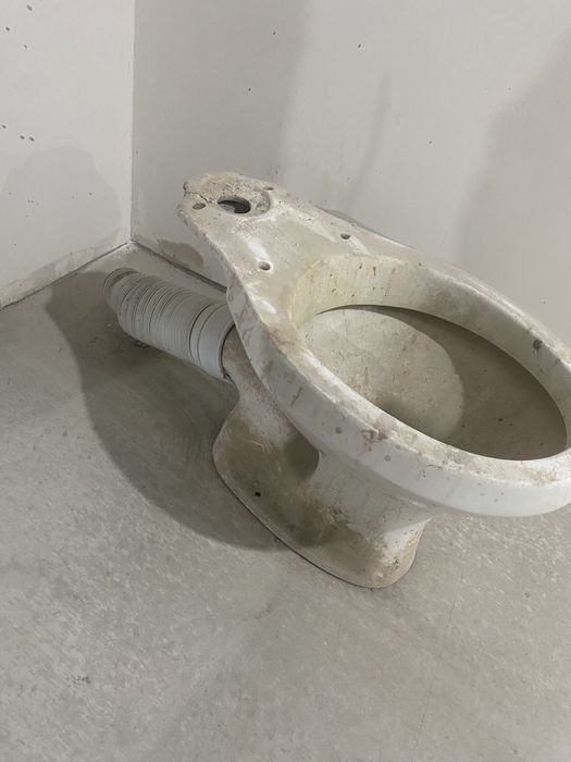 Унитаз для ремонта