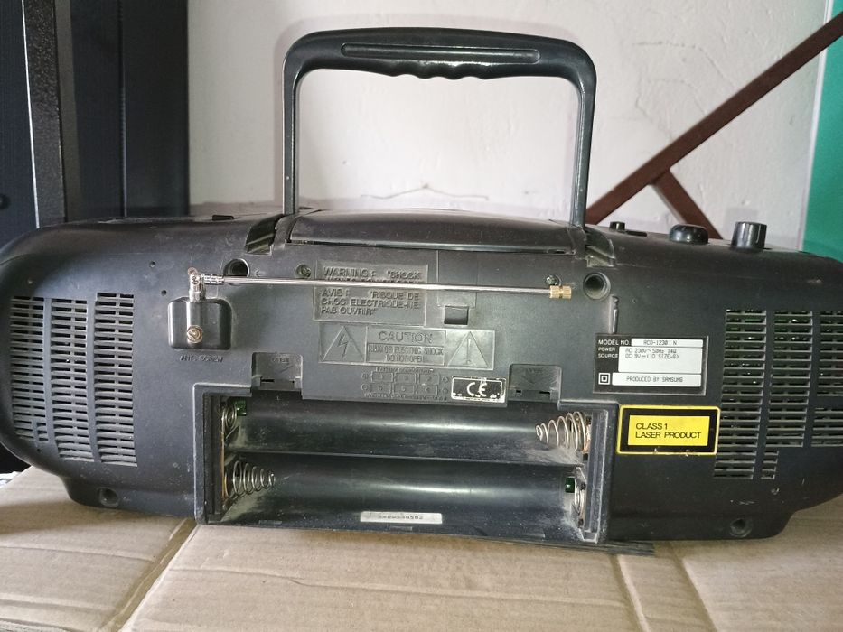 Радиоприемник Samsung Philips.