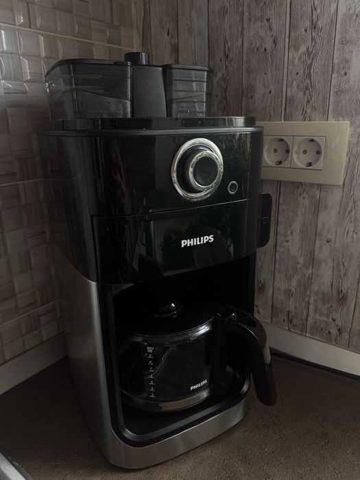 Cafetieră Philips Grind&Brew