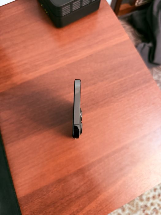 Apple iPhone 13 Pro Max + AirPods Pro