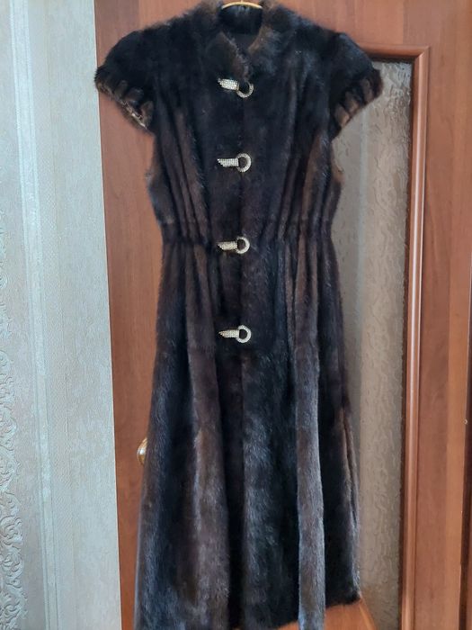Продам Норковый жилет