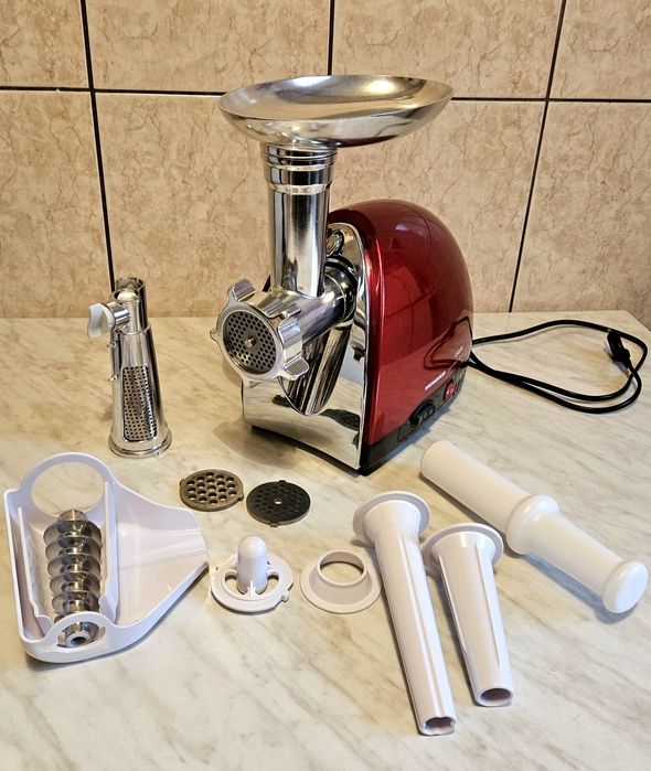 Masina de tocat Heinner