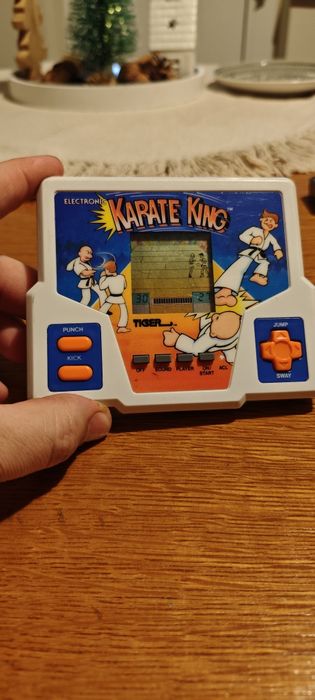 Jocuri electronice vintage (de colectie)