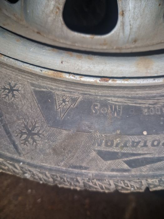 Vand roti ,155/65R14 T, M+S,vand jante tabla,vand anvelope