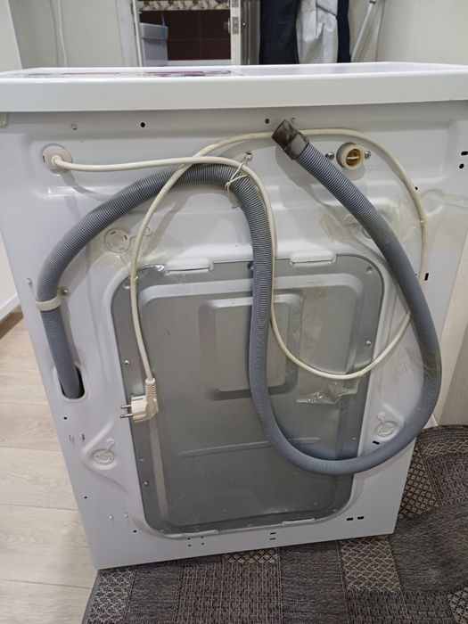 Продам стиральную машину LG