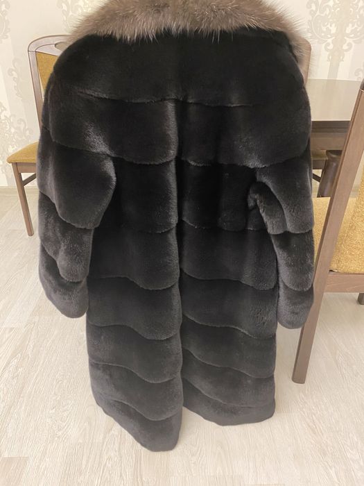 Продам шубу норковую (Греция)