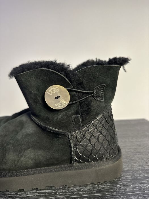 Cizme UGG mărimea 38