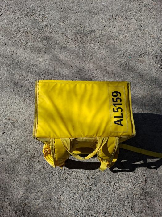 Яндекс-сумка для доставки еды.