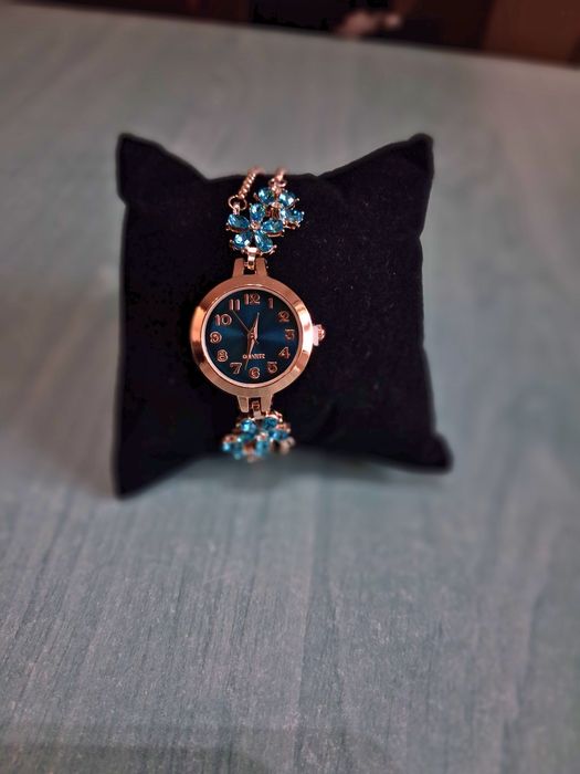 Ceasuri elegante de Dama Quartz