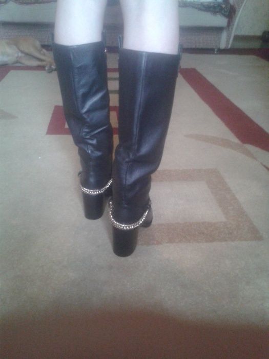 Зимние кожаные сапоги