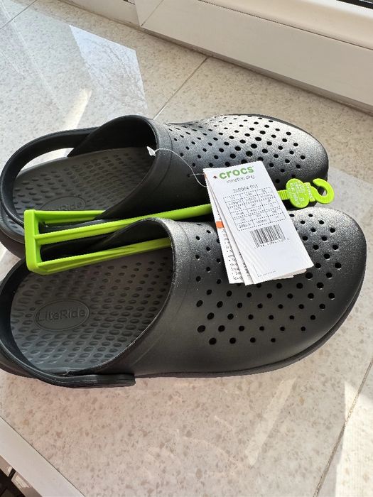 Продаётся Кроксы