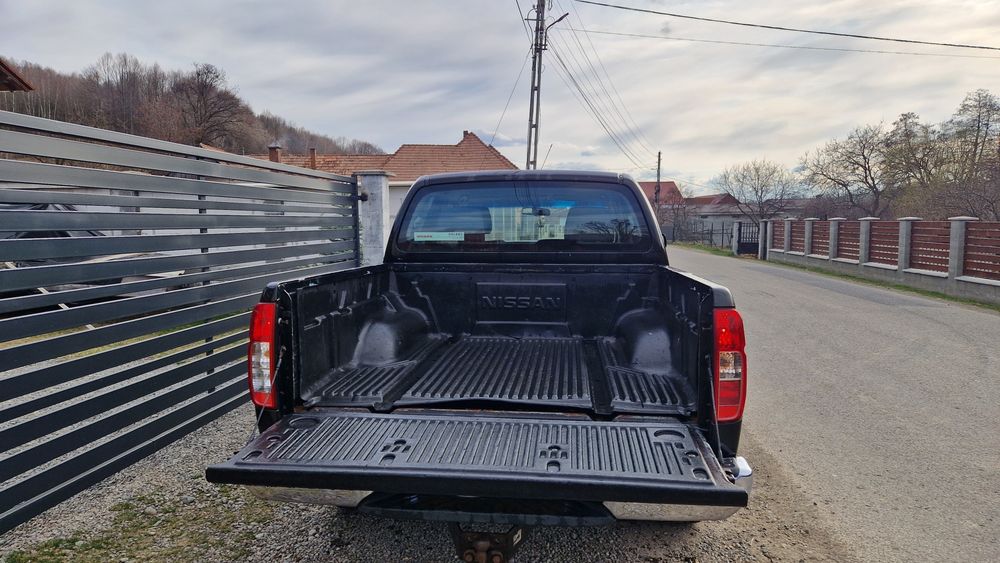 Vând 2 Nissan Navara d40 175 cai
