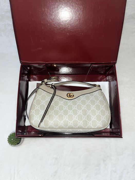 Gucci GG Supreme Shoulder Bag – Beige | Новa