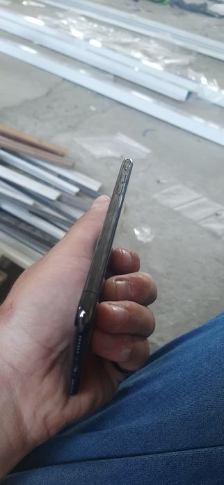 Iphone x 64 gb xolati yaxwi