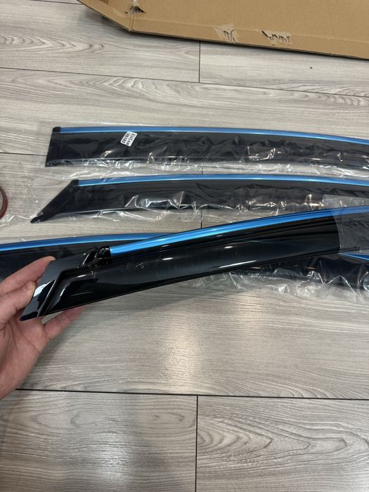 Продам Дефлектор на Шевроле Cruze