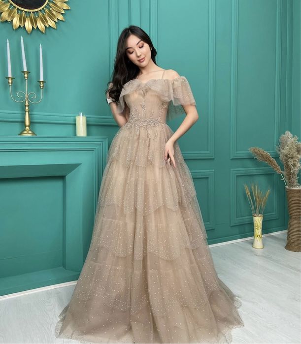 Вечерние платья