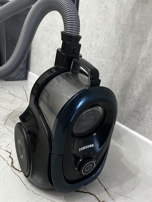 Продам пылесос на запчасти