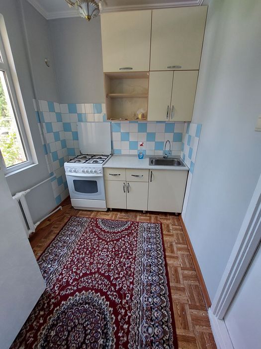 Prodayotsa Chilonzor 12 kv uy soriladi 1/1/4 arentir Farxot bozori