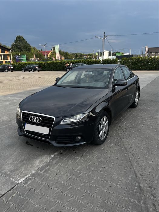 Audi A4B8 2009 2.0 tdi 143 cp automat piele full led xenon recent adus numere valabile