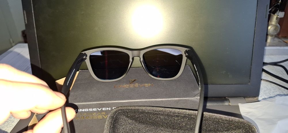 Солнцезащитные очки