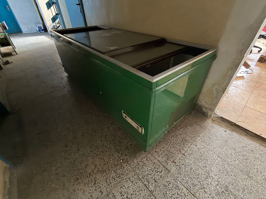 Фризер ракла със стъкла