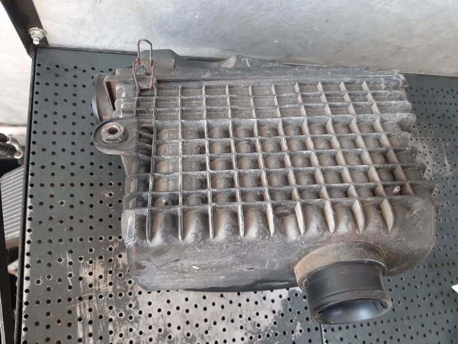 carcasa filtru aer 1.6 b alfa romeo 147  46791175