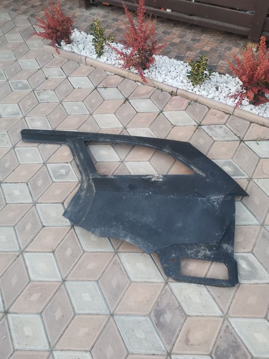 Aripa geam stânga spate ford mondeo mk4 combi break