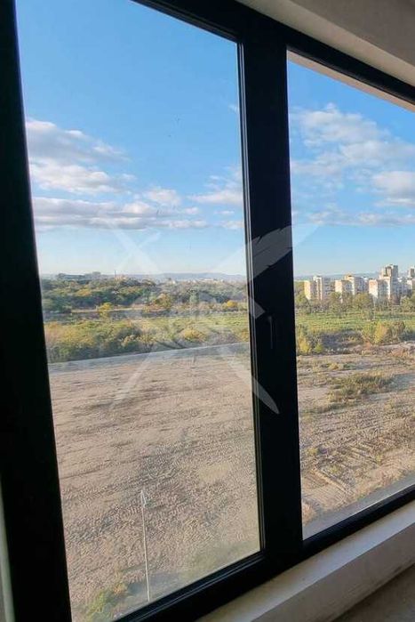 Продава се Тристаен апартамент в Пловдив, Тракия - 102 кв.м за 900 €/кв.м - Снимка #1