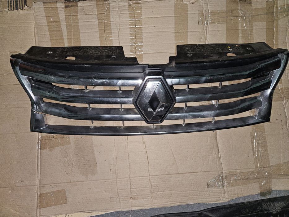 Решетка на рено дастер 1