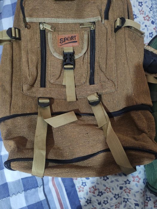 Рюкзак походный универсальный,плотная ткань