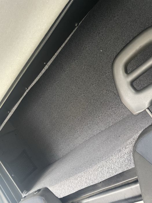 Iveco Daily.        .