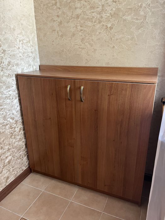 Продам обувной шкаф
